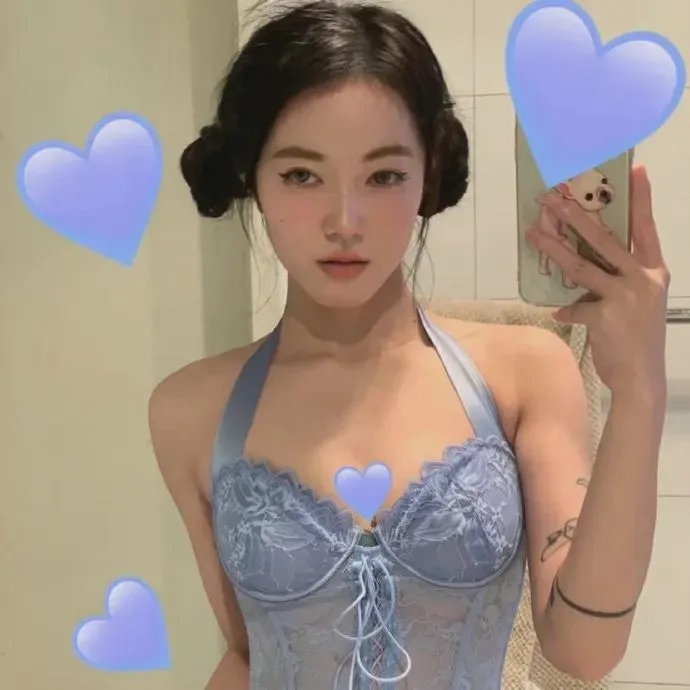 月光下的凤尾竹